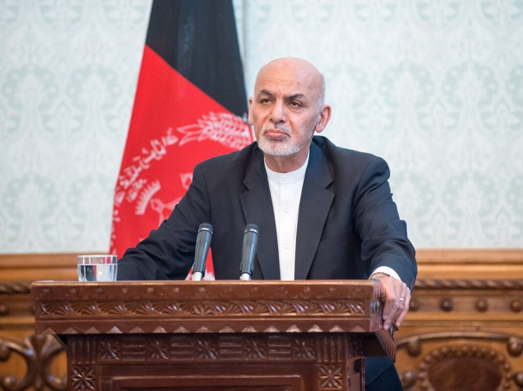 L’ex-président afghan Ashraf Ghani se trouve aux Emirats Ashraf Ghani lors d'une conférence aux Emirats.