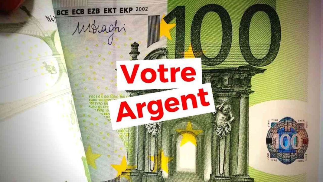 Billet de 100 euros avec texte 