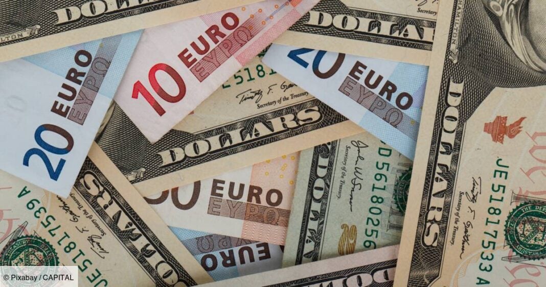 Diaspora vers l’Algérie: le transfert d’argent jugé insuffisant Billets de banque en euros et dollars, monnaie internationale et devises.
