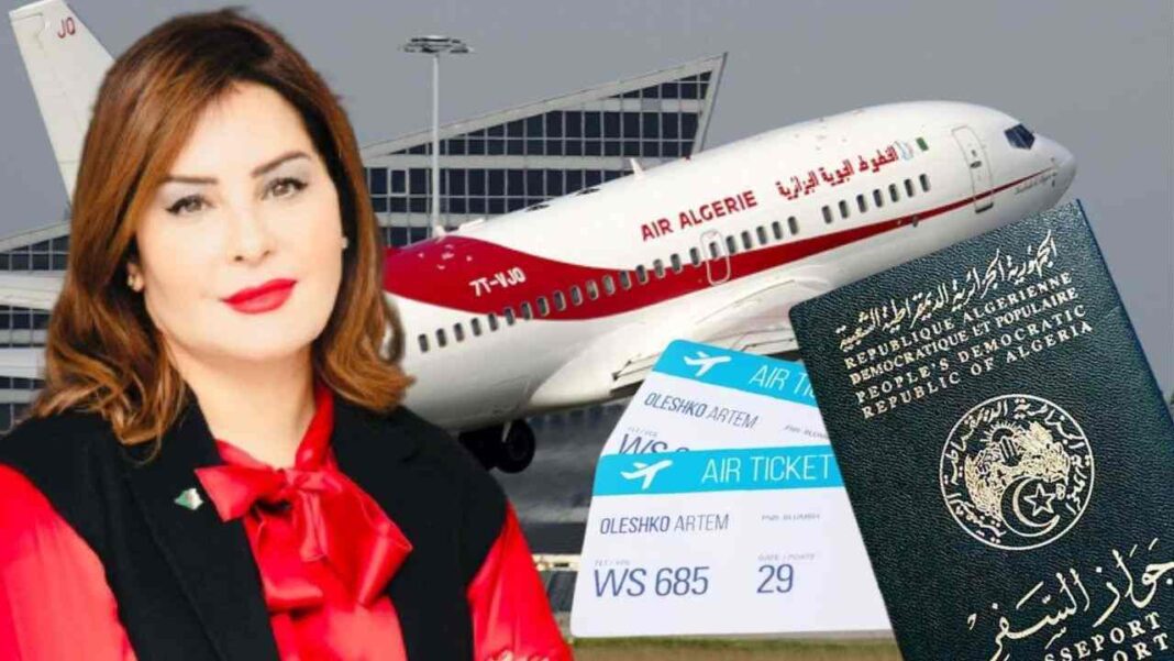 Femme avec avion Air Algérie et passeport, voyage en Algérie.