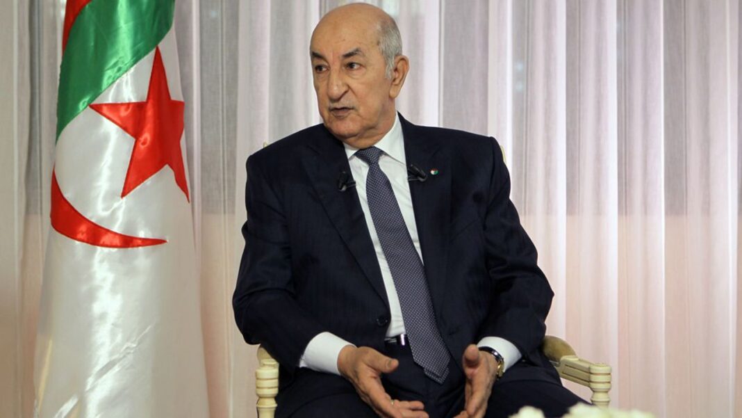 L’Algérie invite les USA à investir dans le secteur de l’énergie Homme politique algérien lors d'une interview officielle.
