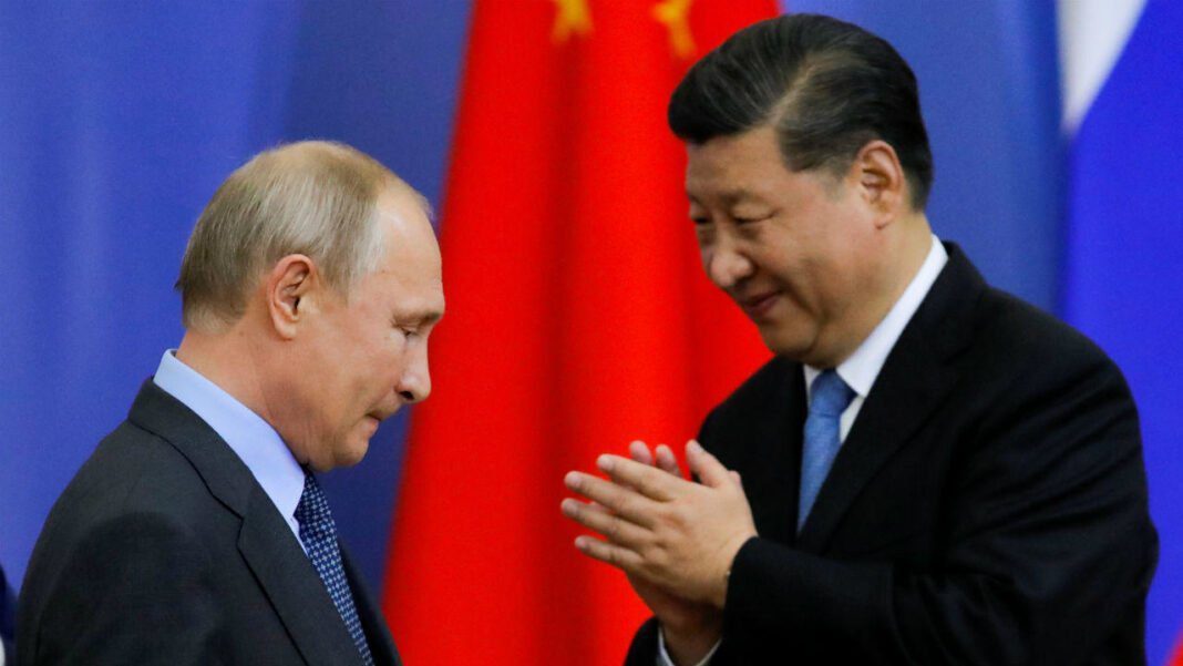 Sahara occidental : après l’Espagne, la Chine lâche à son tour l’Algérie Vladimir Poutine et Xi Jinping lors d'une rencontre diplomatique.