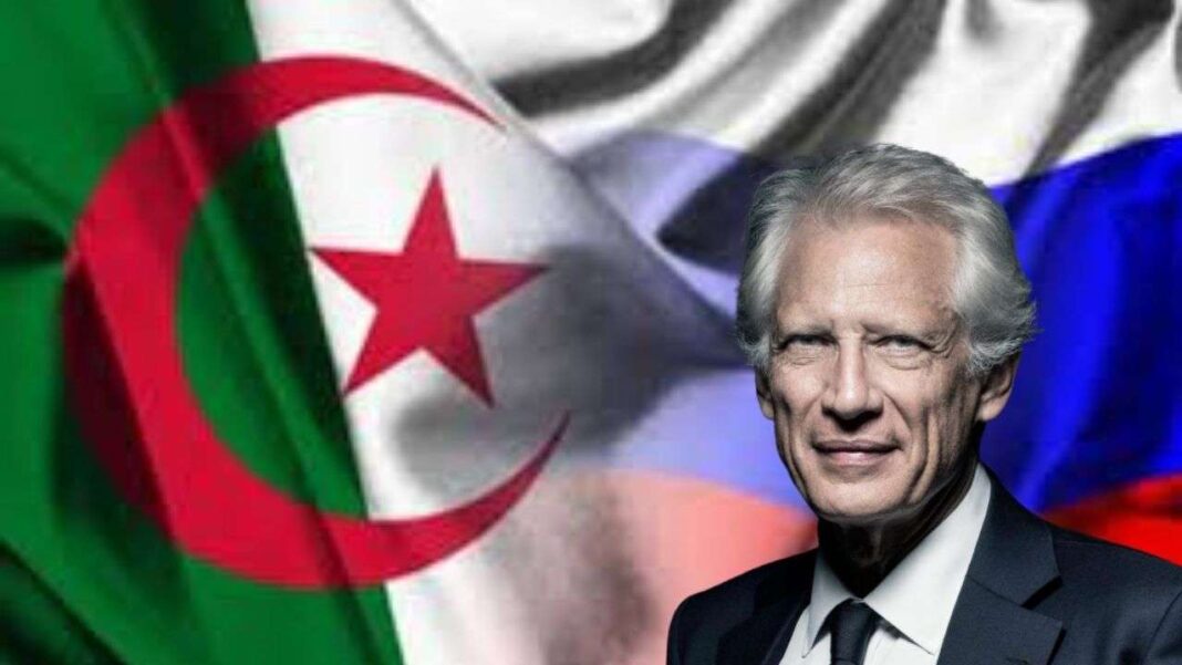 Guerre en Ukraine: l’Algérie peut servir de médiateur avec la Russie selon de Villepin De Villepin avec drapeaux algérien et russe en arrière-plan.