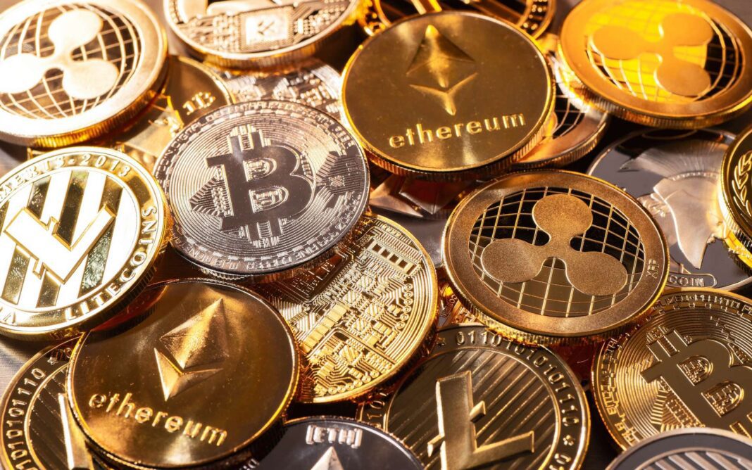 Collection de différentes crypto-monnaies, y compris Bitcoin, Ethereum et Litecoin.