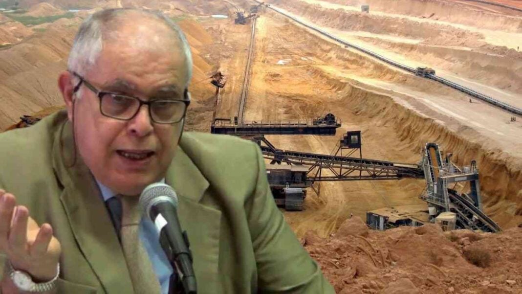 Phosphates: L’Algérie compte concurrencer le Maroc Mine de sable dans le Sahara avec équipements lourds.