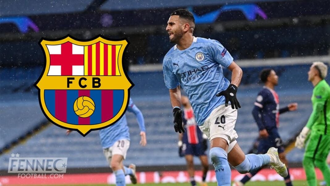 Transfert : Mahrez vers le FC Barcelone ? Joueur de football du FC Barcelone lors d'un match important.
