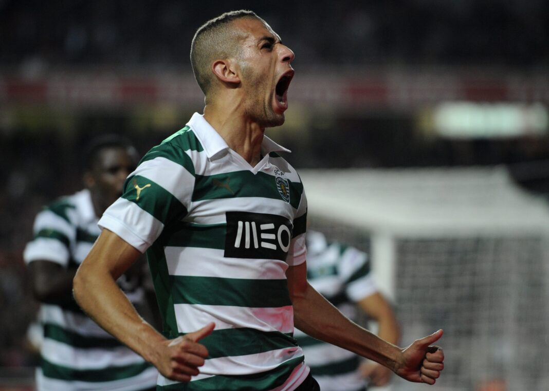 Slimani et le Sporting Portugal , Ça sent la fin Slimani célèbre lors d'un match de football avec Sporting Portugal.