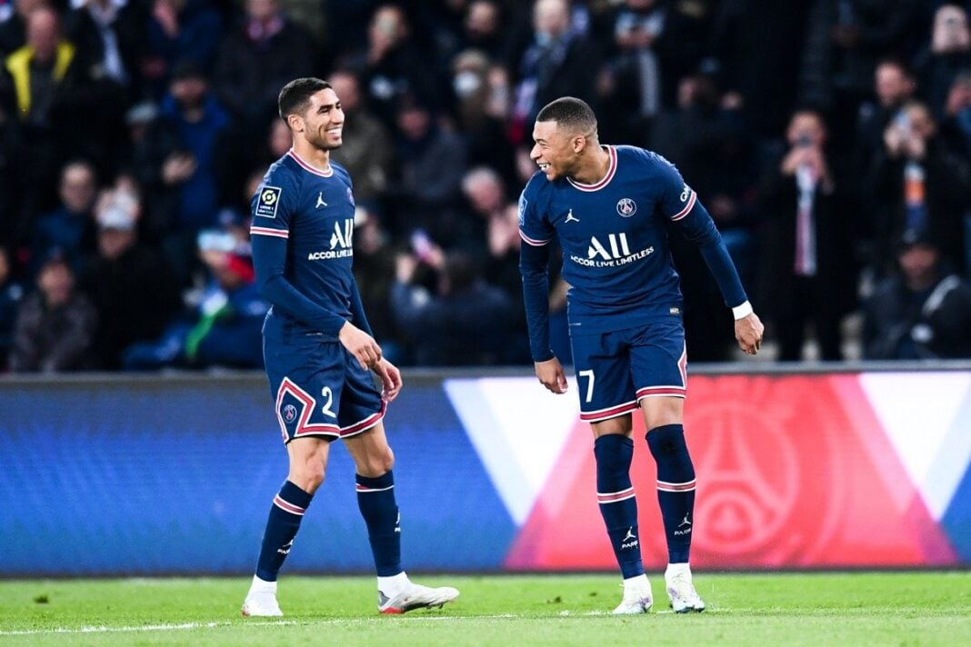 Coupe du monde 2022 : France-Maroc en amical Joueurs de football France et Maroc lors d'un match amical.