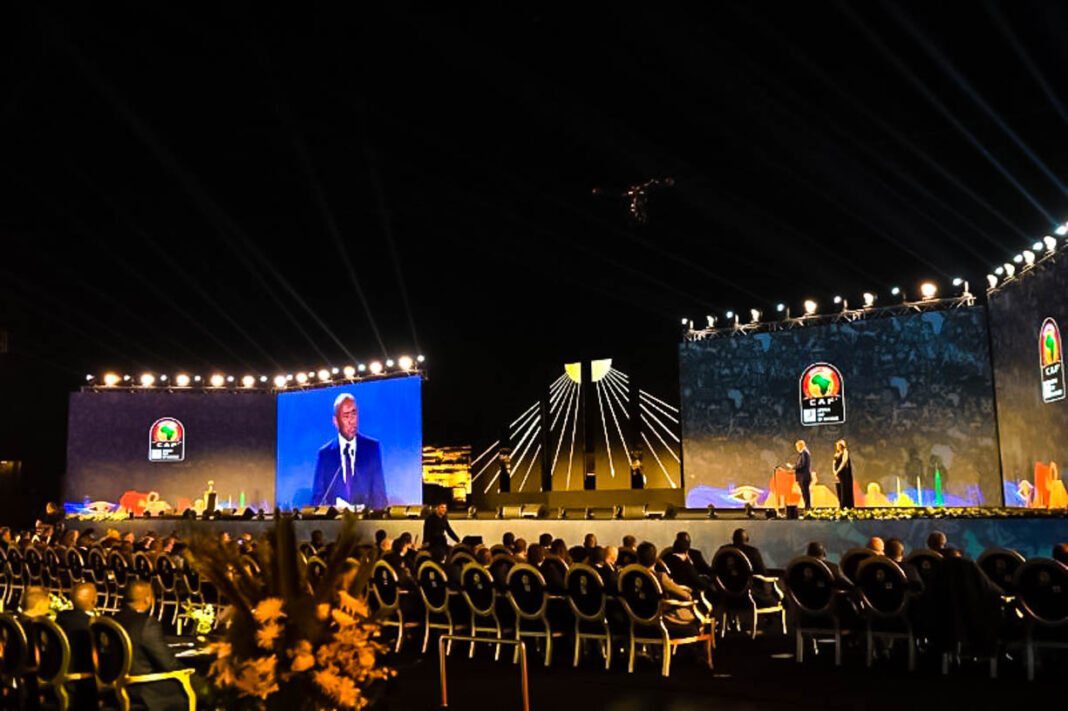 Éliminatoires CAN Côte d’Ivoire 2023: voici la procédure du tirage au sort prévu, mardi 19 avril Grand événement sportif avec écran géant et public nombreux.