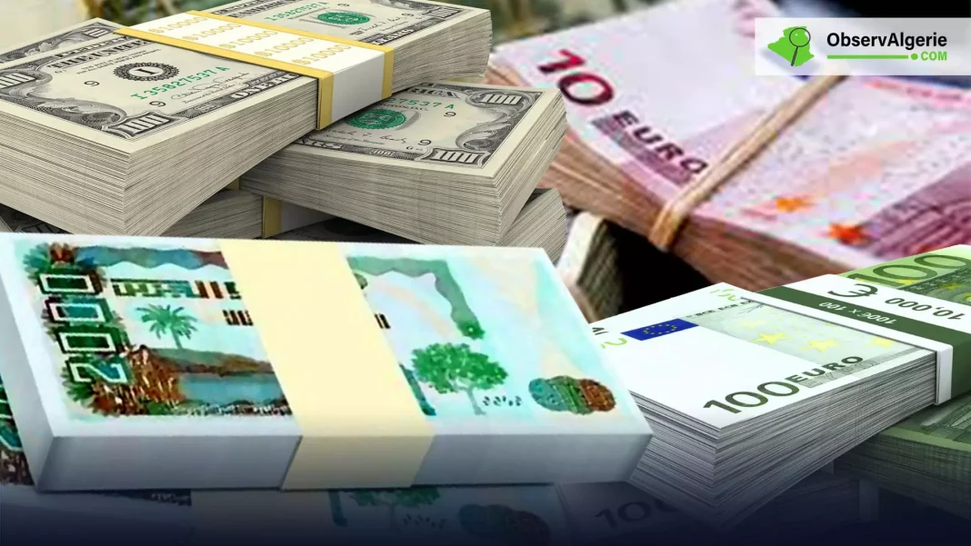 Taux de change : Encore une nouvelle chute du dinar algérien face au dollar ce 30 mai Billets de banque en dollars et euros empilés sur une table.