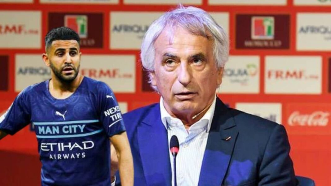 Halilhodzic et Mahrez en conférence Halilhodzic et Mahrez lors d'une conférence de presse.