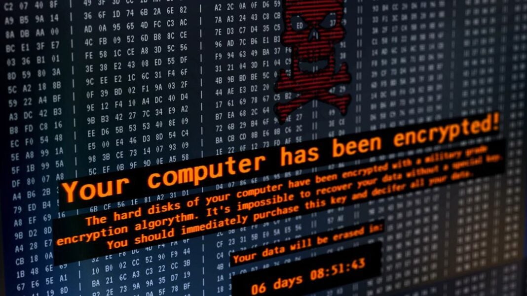 Cyberattaque et cryptage informatique Écran de code binaire avec un symbole de piratage informatique en pixel art.