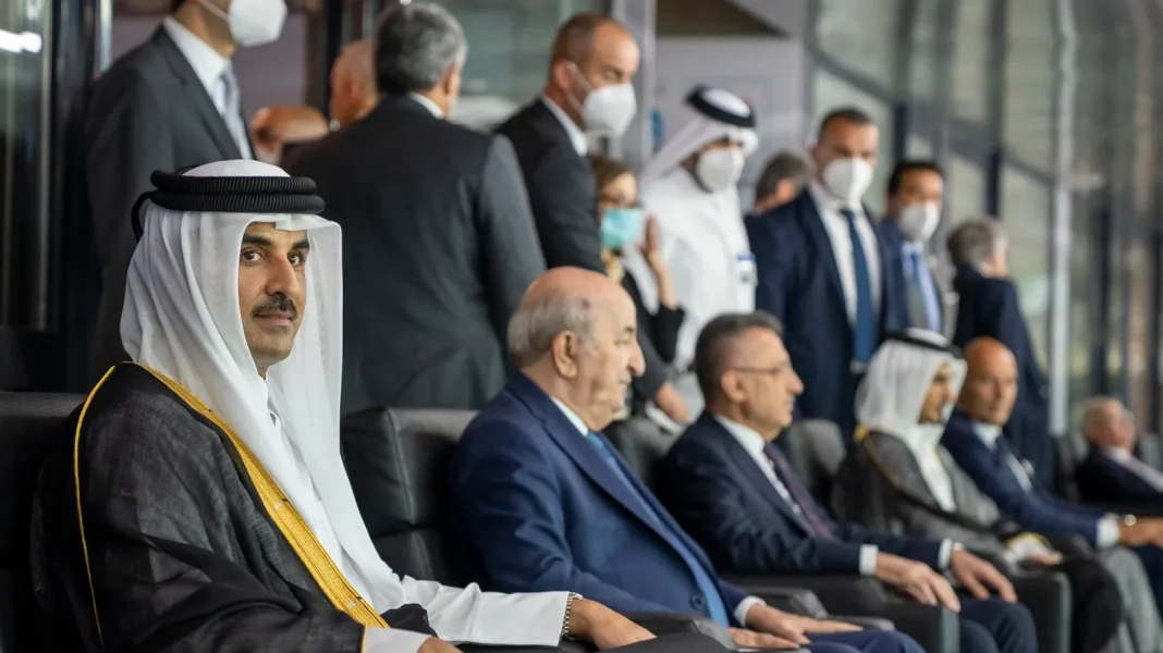 Ce qu’a déclaré l’Emir du Qatar après la cérémonie d’ouverture des Jeux Méditerranéens à Oran L'Emir du Qatar lors de la cérémonie d'ouverture des Jeux Méditerranéens à Oran.
