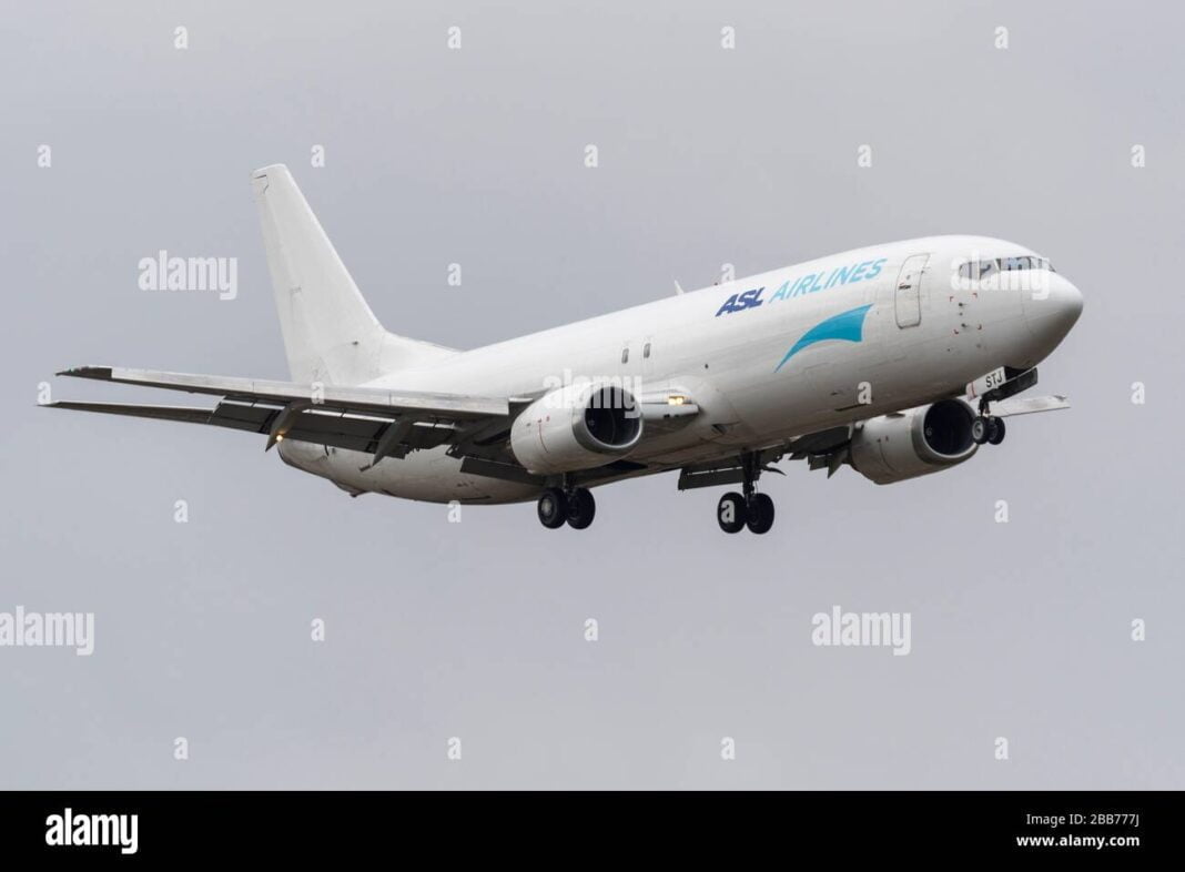 ASL Airlines: Voici les nouveaux horaires de vols vers l’Algérie Avion blanc d'ASL Airlines en vol vers l'Algérie.