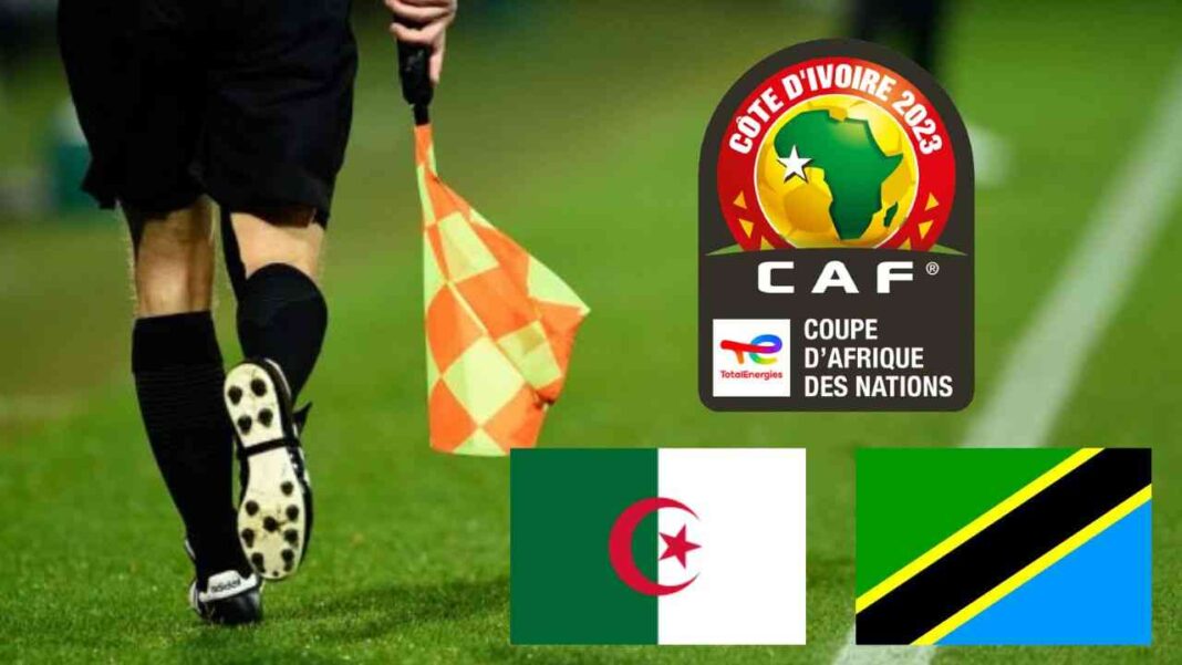 Tanzanie – Algérie :Liste des arbitres désignés pour le match Arbitre de football avec drapeau en Côte d'Ivoire lors d'un match.