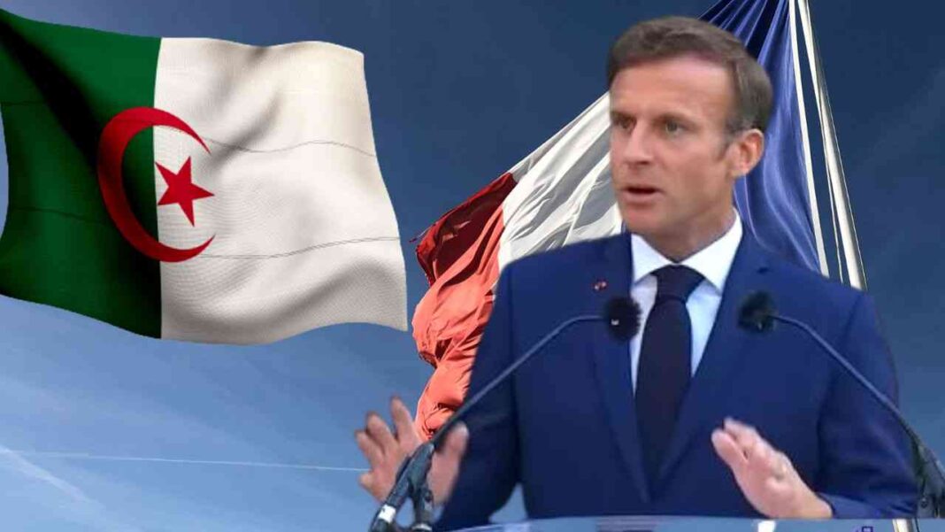 La position de Paris sur le Sahara occidental se cristallise sur un feu tranquille Emmanuel Macron lors d'une allocution avec drapeaux algérien et français en arrière-plan.