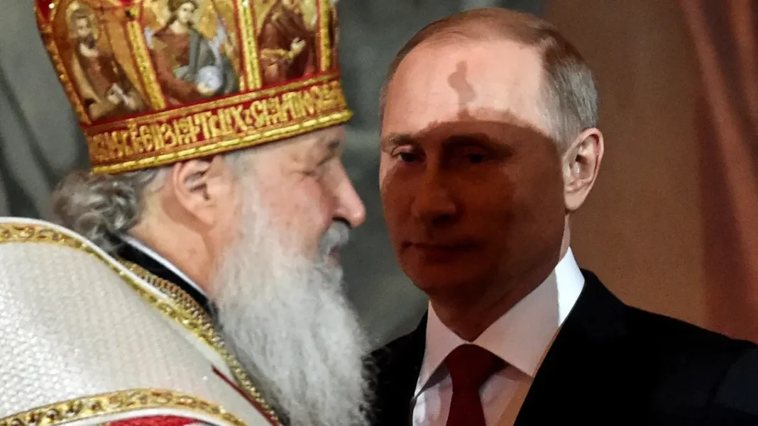 Anniversaire de Poutine : « Dieu vous a placé au pouvoir pour que vous puissiez… », le patriarche de l’Eglise orthodoxe Poutine en conversation avec le patriarche de l'Église orthodoxe.