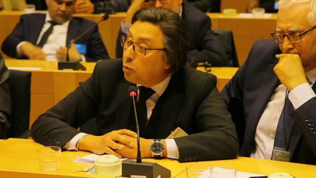 Samir Addahre lors d'une réunion à l'UNESCO Samir Addahre, diplomate marocain, lors d'une réunion à l'UNESCO.