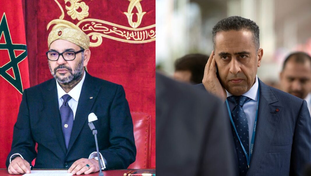 Affaire Pegasus : Découvrez les nouvelles révélations impliquants officiellement le Maroc Deux hommes marocains en contexte officiel, l'un avec un drapeau marocain en arrière-plan.