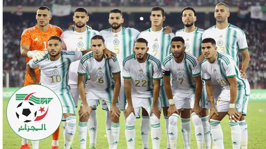 Coupe du monde 2022 : l’Algérie sera finalement au Qatar Groupe de joueurs de football algériens en tenue officielle.