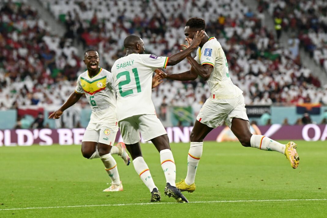 Vainqueurs du Sénégal en Coupe du Monde 2022 Les joueurs sénégalais célèbrent leur victoire lors de la Coupe du Monde 2022.