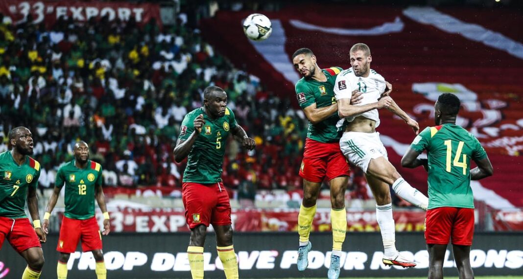 Affaire Algérie-Cameroun : Un « mano à mano » interminable ! Joueurs de football en action lors du match Algérie-Cameroun.