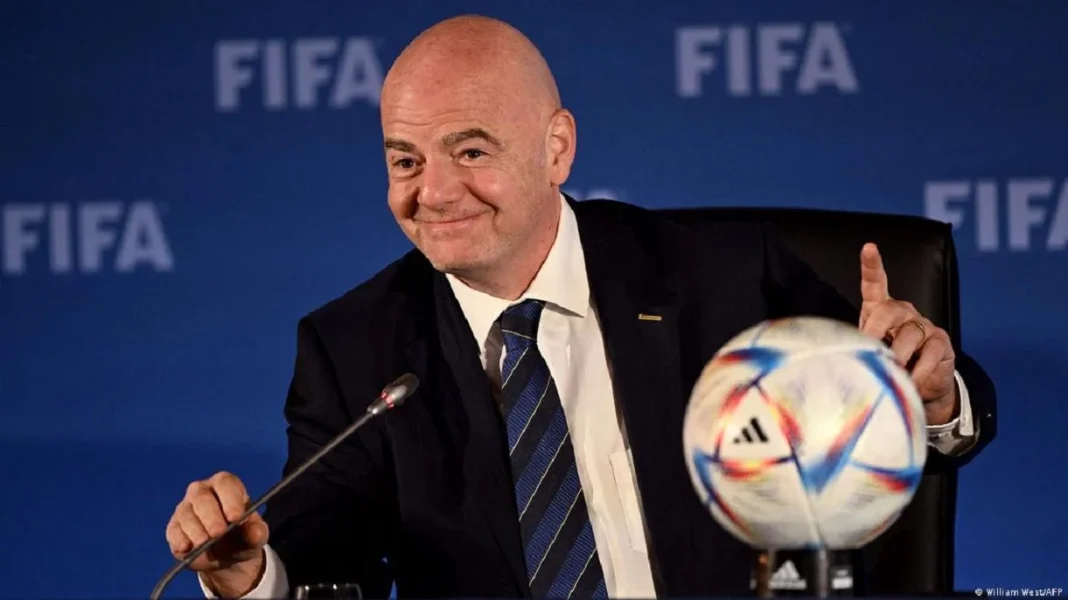 CHAN 2023 : Gianni Infantino à la cérémonie d’ouverture ? Réponse dans les lignes à suivre. Gianni Infantino lors de la cérémonie d'ouverture de la Coupe du Monde FIFA 2023.