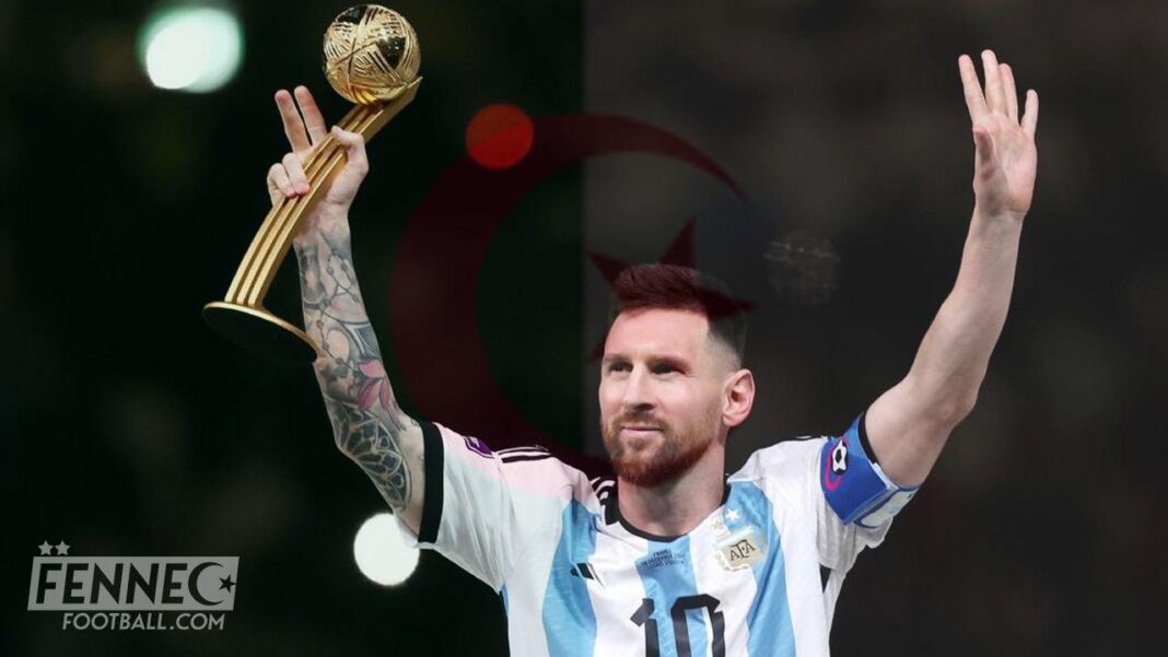 Insolite – A cause de Lionel Messi, l’ONU remercie l’Algérie! Lionel Messi célèbre avec le Ballon d'Or lors d'une cérémonie.