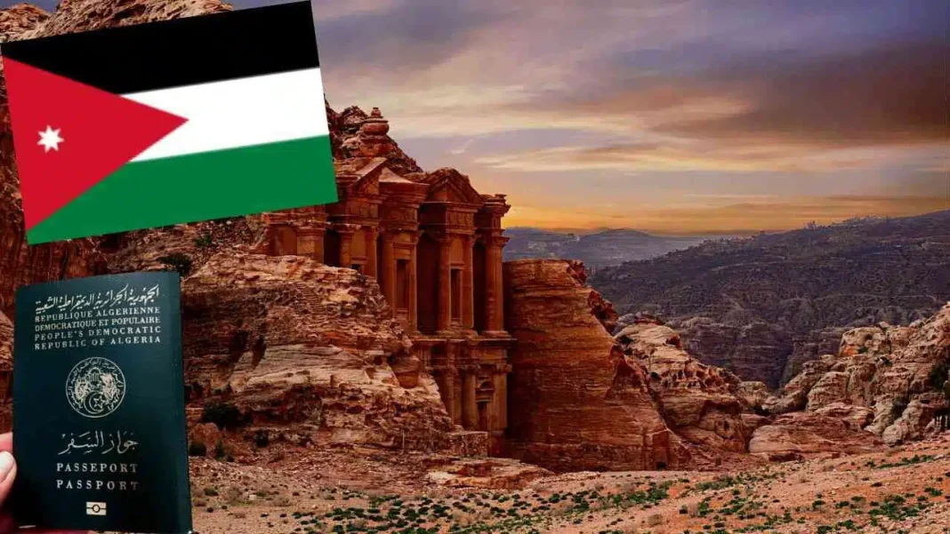 Voyage : Au travers d’un accord entre l’Algérie et la Jordanie, le passeport algérien se trouve renforcé. Vue du site historique en Jordanie au coucher du soleil.
