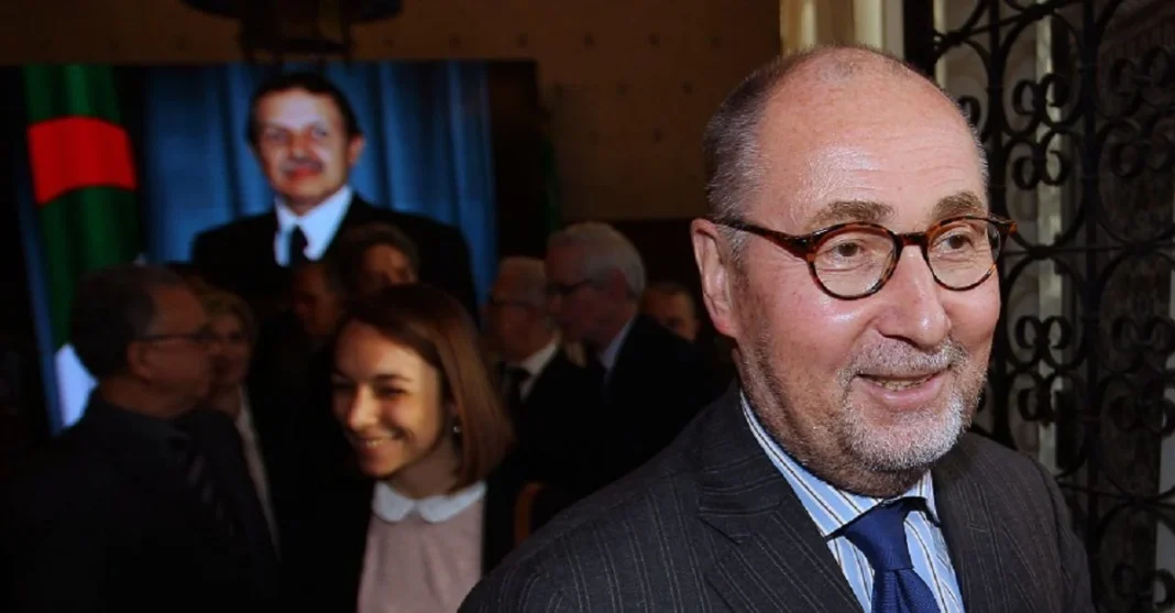 Algérie : Goudjil réplique farouchement à Xavier Driencourt Goudjil en costume lors d'une rencontre diplomatique en Algérie.