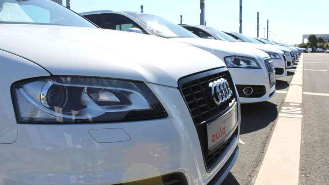Bonne nouvelle ! Voici les procédures d’importation de voitures en Algérie. Ligne de voitures Audi de luxe en vente en Algérie.