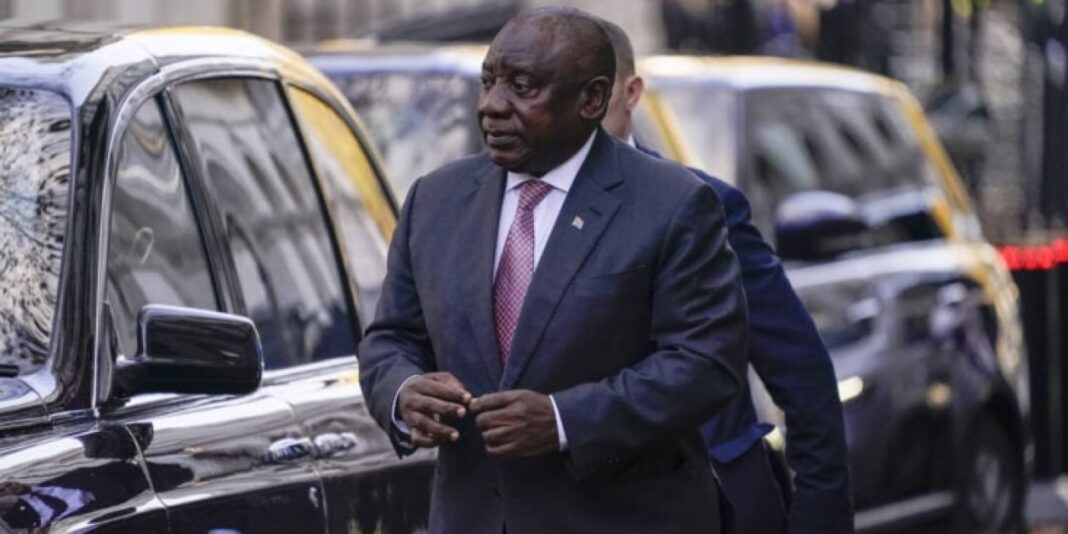 Algérie : la nouvelle sur le président Sud Africain Cyril Ramaphosa Cyril Ramaphosa, président sud-africain, lors d'une visite officielle en Algérie.