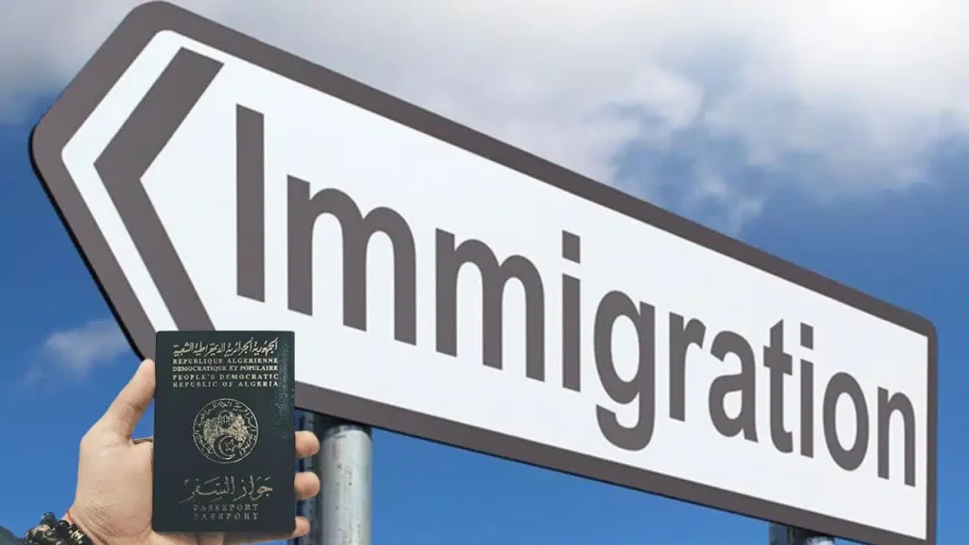 Sondage : 77% des Français sceptiques quant à la gestion de l’immigration par le gouvernement Panneau indiquant la direction de l'immigration sous un ciel nuageux.