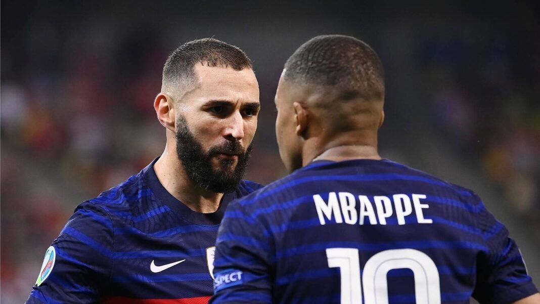 Benzema-Mbappé, l’énorme clash sur RMC Karim Benzema et Kylian Mbappé lors d'un match de football.