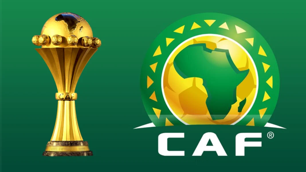 L’Algérie candidate à l’organisation de la CAN 2027 Logo de la CAF avec le trophée de la CAN 2025.