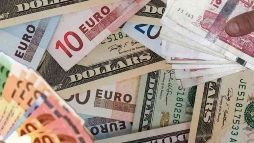 Banque d’Algérie et marché noir : Voici le taux de change du dinar algérien, ce lundi 24 avril Billets de banque en euros et dollars, monnaie internationale.