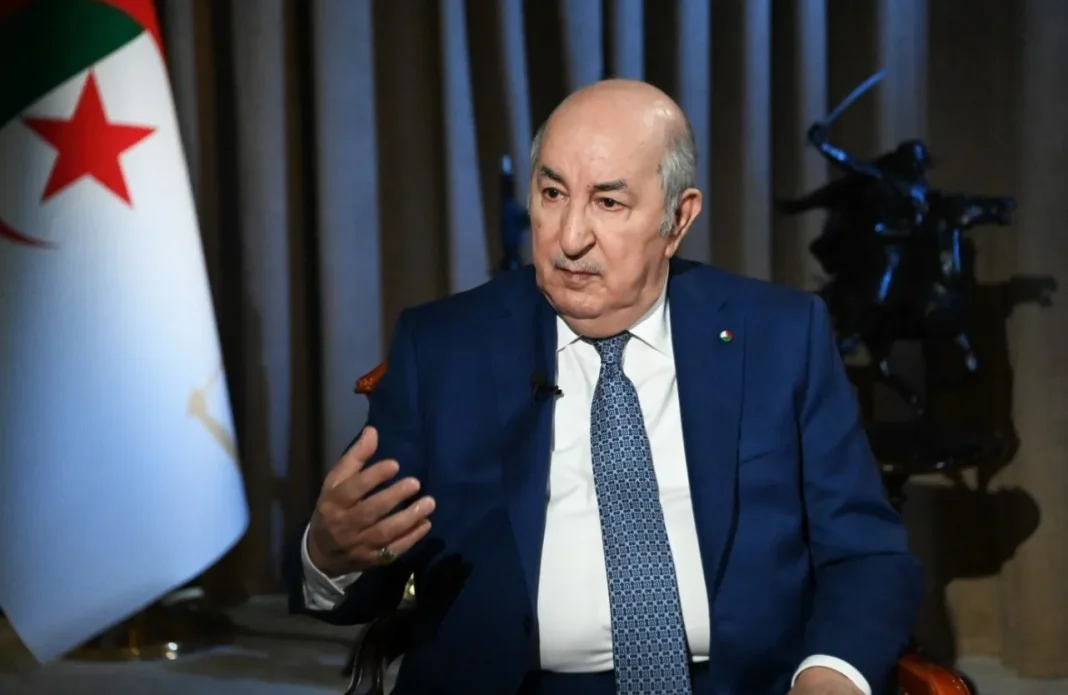 Enlèvement de diplomates algériens au nord du Mali : Abdelmadjid Tebboune «Nous savons qui a fait cela, c’est un pays voisin» Abdelmadjid Tebboune en interview sur la crise au Mali.