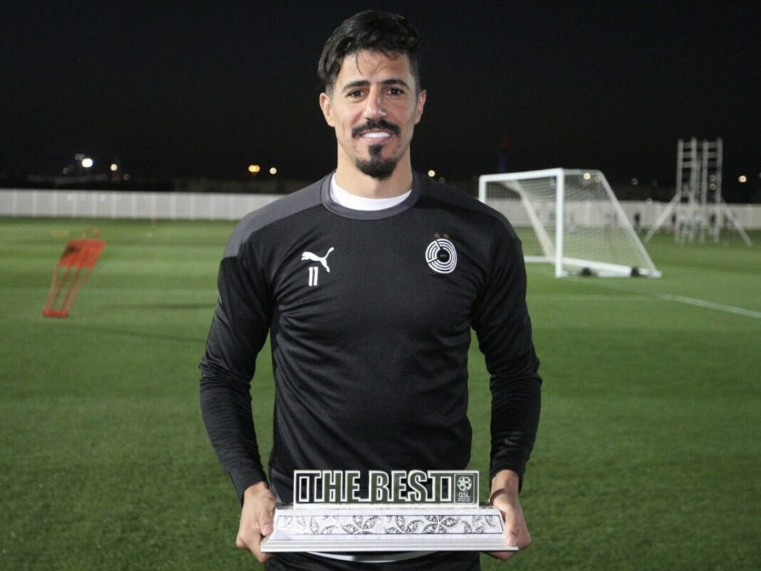 Baghdad Bounedjah lors d'une séance d'entraînement au Qatar.