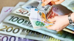 Algérie : l'énorme hausse du taux de change de l’euro au square ce 1er avril