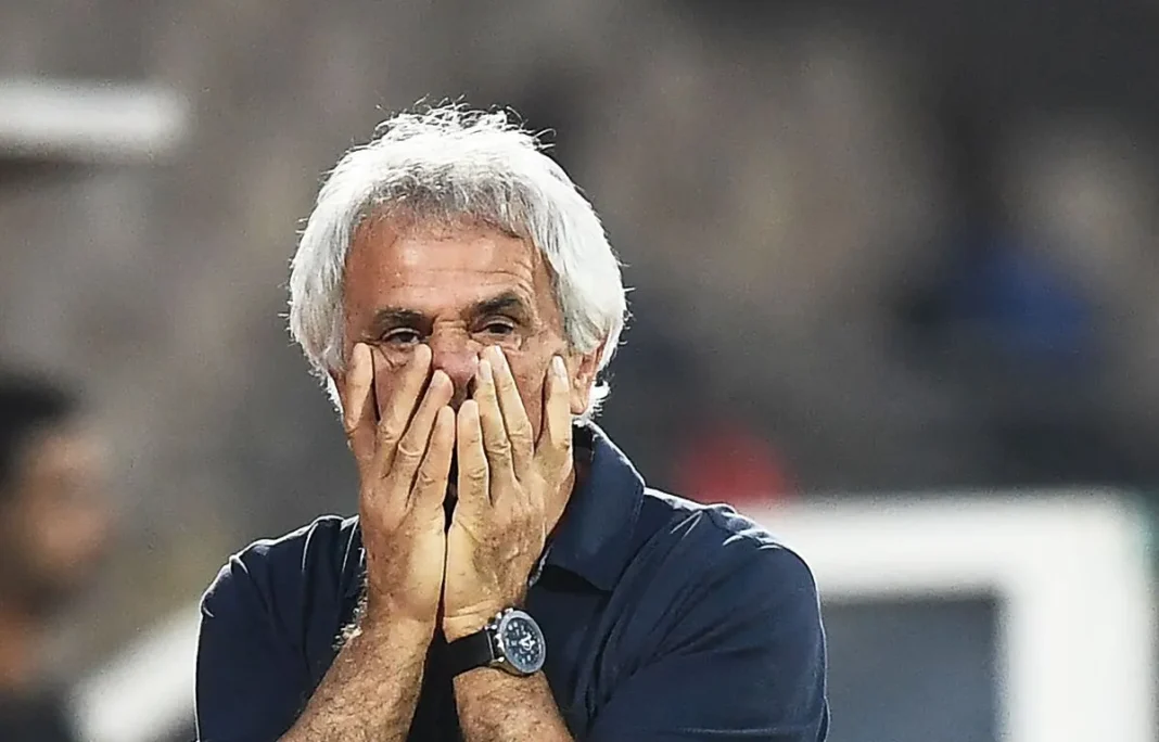 Vahid Halilhodžić avec une expression de surprise ou d'inquiétude.