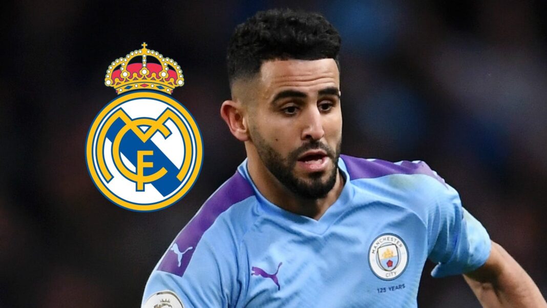 Riyad Mahrez en action avec Manchester City lors d'un match.