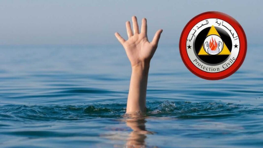 Secours en mer à Alger Main d'une personne en détresse dans la mer à Alger.