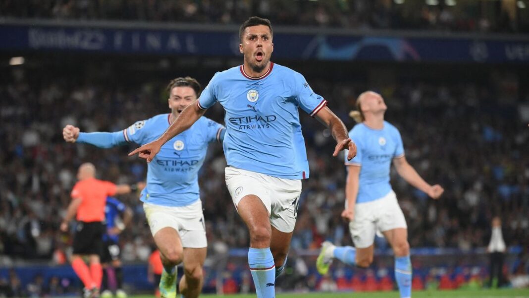 Mahrez célèbre la victoire de Manchester City Riyad Mahrez célèbre la victoire de Manchester City en Ligue des Champions.