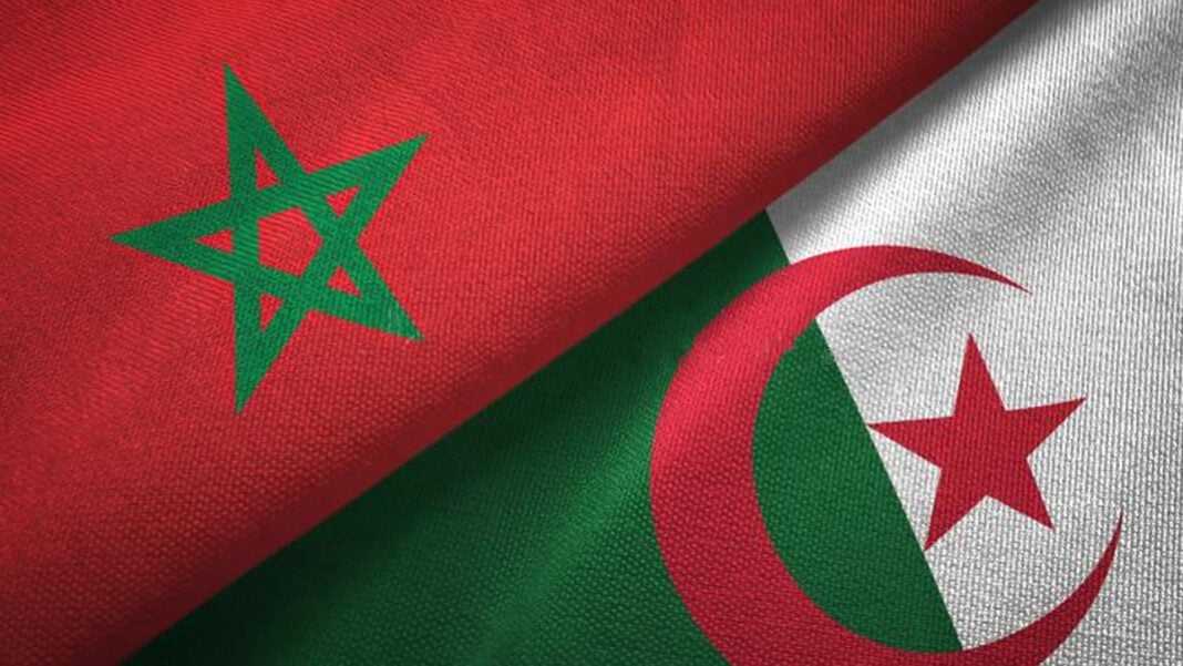 Coup de Tonnerre ! Le Maroc triche l’Algérie et se fait dézinguer Drapeaux du Maroc et de l'Algérie côte à côte.