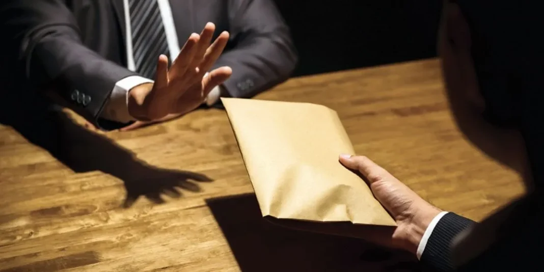 Corruption : Un magistrat marocain pris la main dans le sac Magistrat marocain pris la main dans le sac.