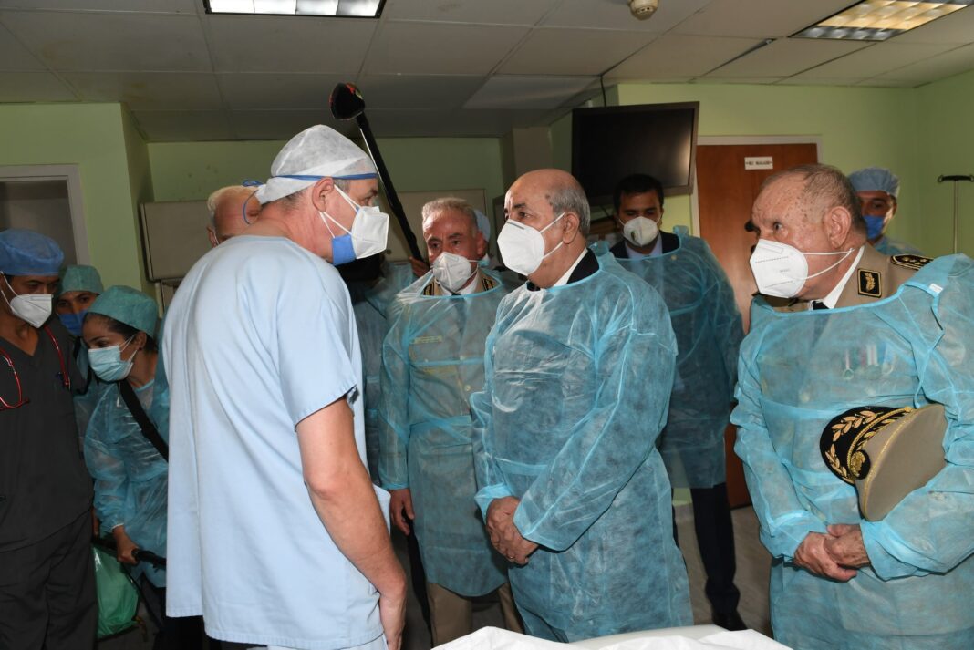 Abdelmadjid Tebboune lors d'une visite médicale en Algérie.