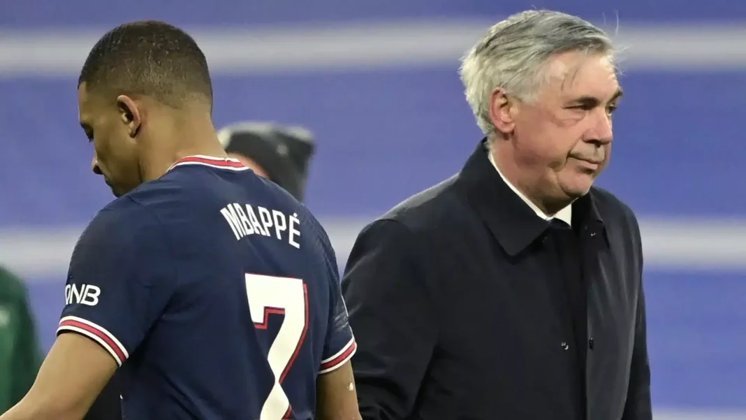 Affaire Kylian Mbappé : Carlo Ancelotti s’en balle les couilles Kylian Mbappé et Carlo Ancelotti lors d'un match de football.