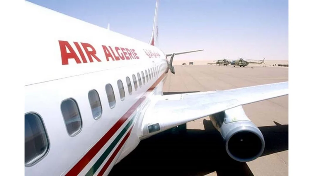 Avion Air Algérie percutant un poteau électrique à Tlemcen.