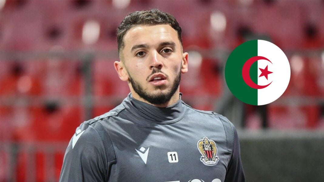 Amine Gouiri, joueur de football, en tenue de l'équipe nationale d'Algérie.