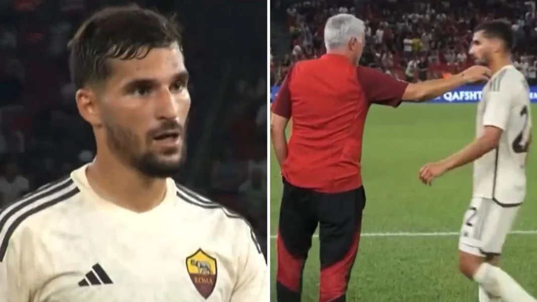 Houssem Aouar crée la sensation à travers cette scène inhabituelle Houssem Aouar en action sur le terrain de football.